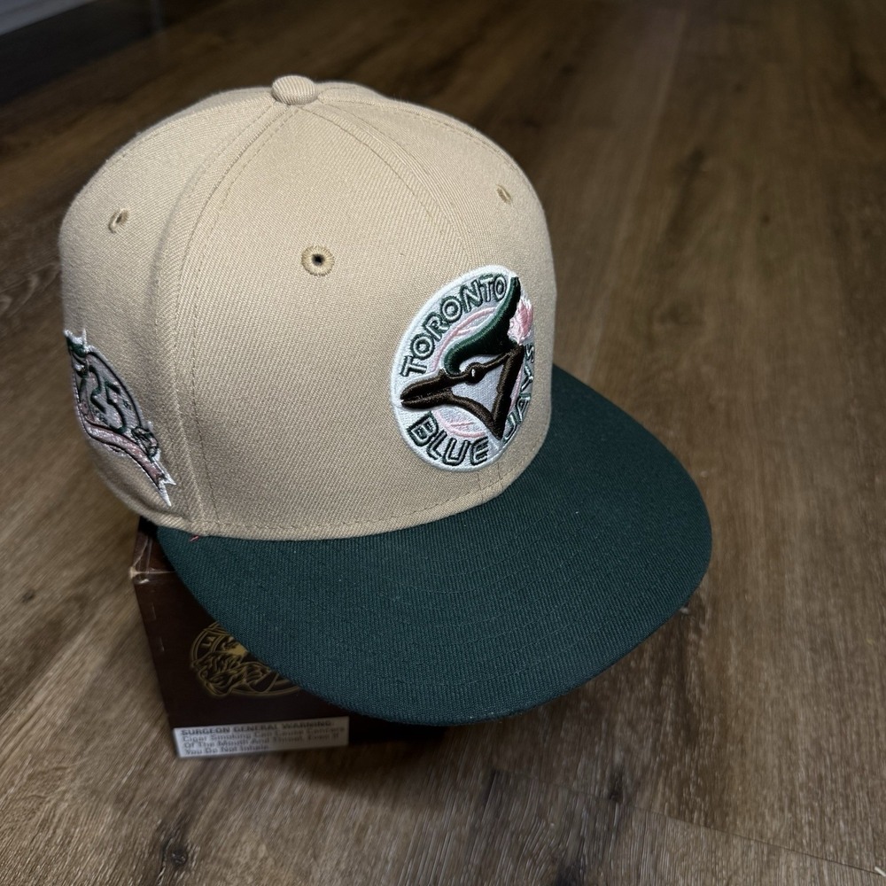 Hat Club Toronto Blue Jays New Era Cap 59Fifty Tan‎ Khaki Brown Green Side Patch